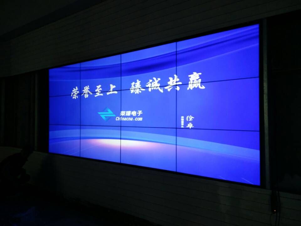 ？谑新衬苤行 沈伟.jpg